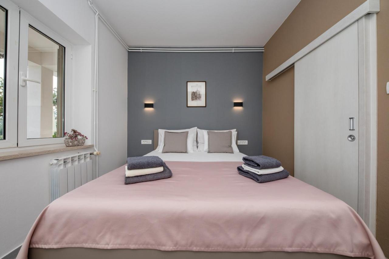 Apartments Vesela Banjol 客房 照片